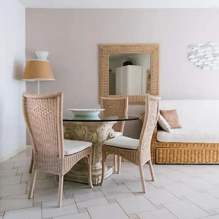 Aparthotel Carlotta Lido 4*