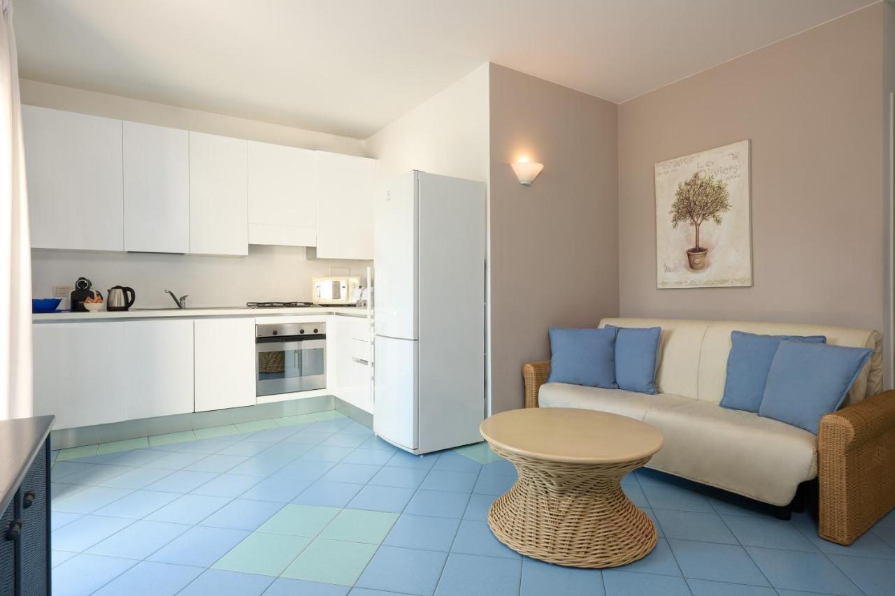 Carlotta Lido Aparthotel *