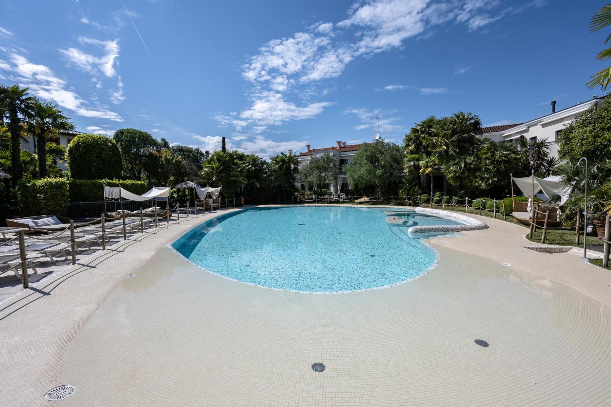 Aparthotel Carlotta Lido