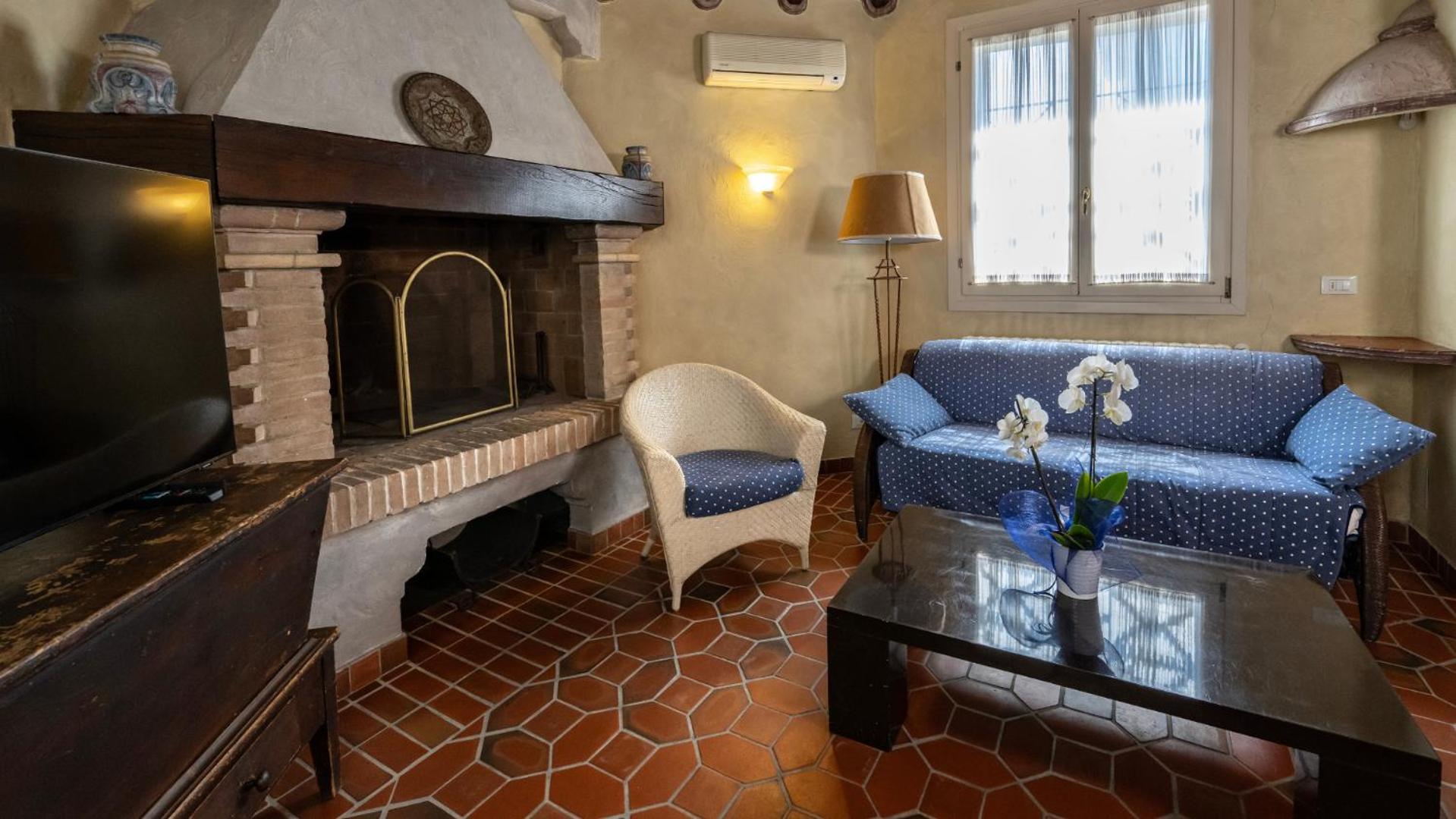 Carlotta Lido Aparthotel